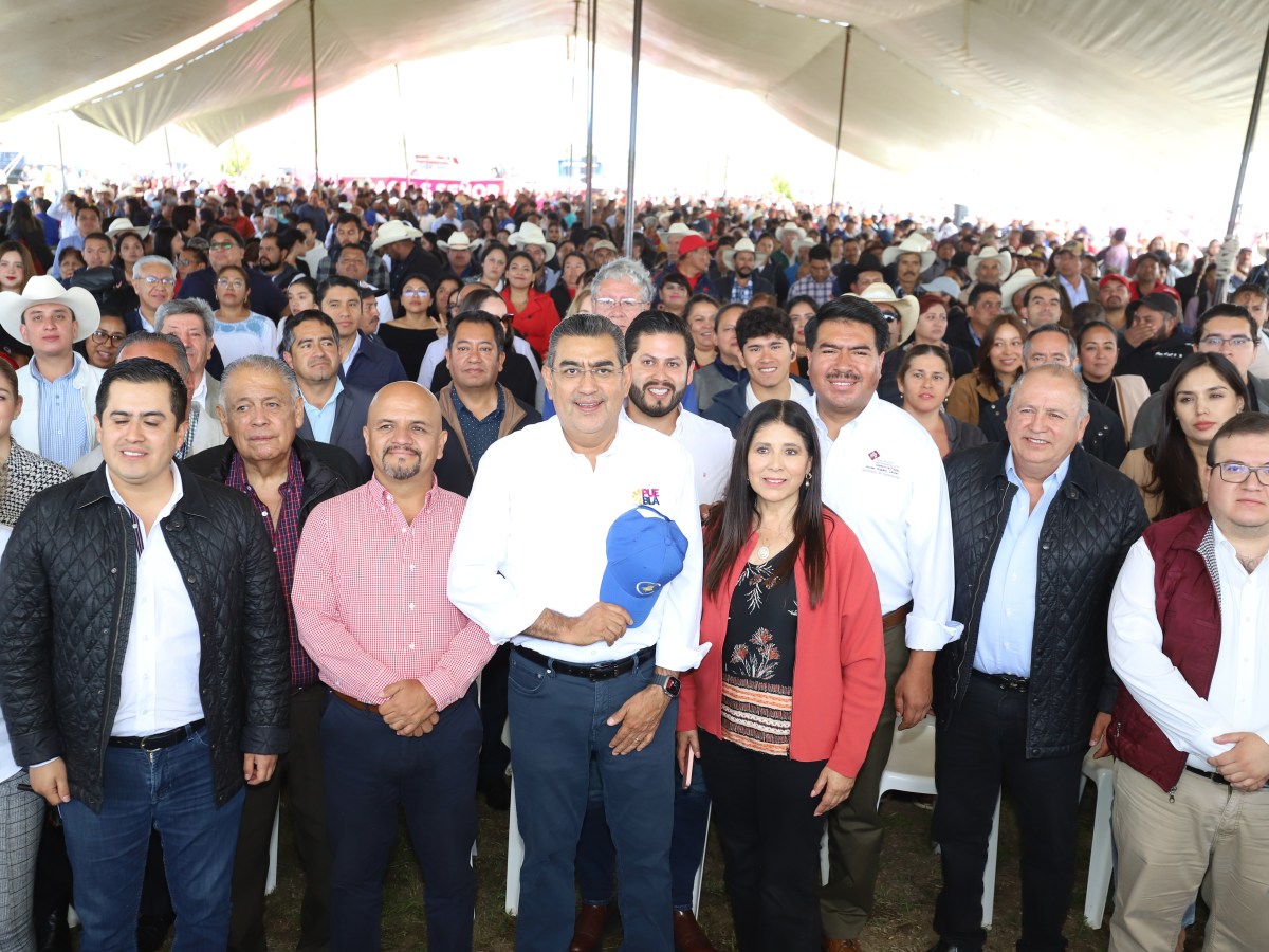 CON OBRA CARRETERA Y PROGRAMAS SOCIALES, SERGIO SALOMÓN IMPULSA PROGRESO INTEGRAL EN&nbsp;CHIGNAHUAPAN