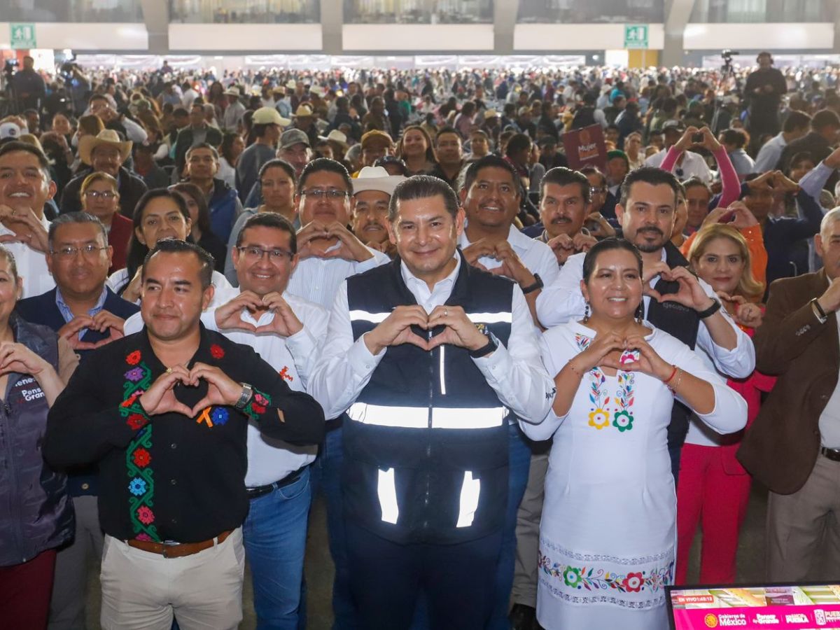 MEGA ENTREGA DE APOYOS AL CAMPO ACTO DE JUSTICIA EN&nbsp;PUEBLA