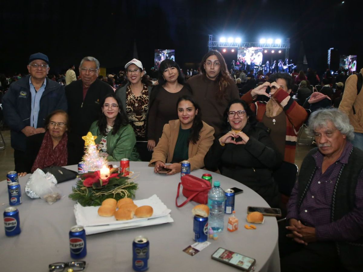 EN UNIÓN Y ARMONÍA, GOBIERNO DE PUEBLA OFRECE CENAS NAVIDEÑAS A&nbsp;FAMILIAS