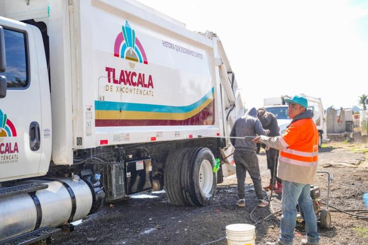 ALFONSO SÁNCHEZ GARCÍA SUPERVISA SERVICIOS DE LIMPIEZA EN LA CAPITAL Y LLAMA A LA CORRESPONSABILIDAD CIUDADANA