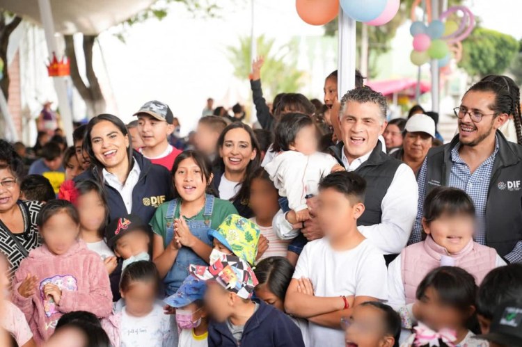 ALCALDE DE TLAXCALA CON SEDIF ACUDEN S CABALGATA DE&nbsp;REYES