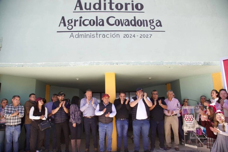 ALCALDE DE APIZACO INAUGURA REHABILITACIÓN DE AUDITORIO&nbsp;COVADONGA