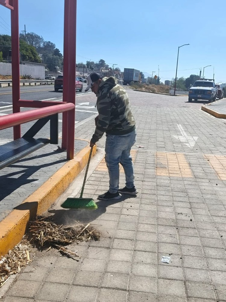 ÁREA DE IMAGEN URBANA DE TEQUEXQUITLA REALIZA TRABAJOS DE&nbsp;LIMPIEZA