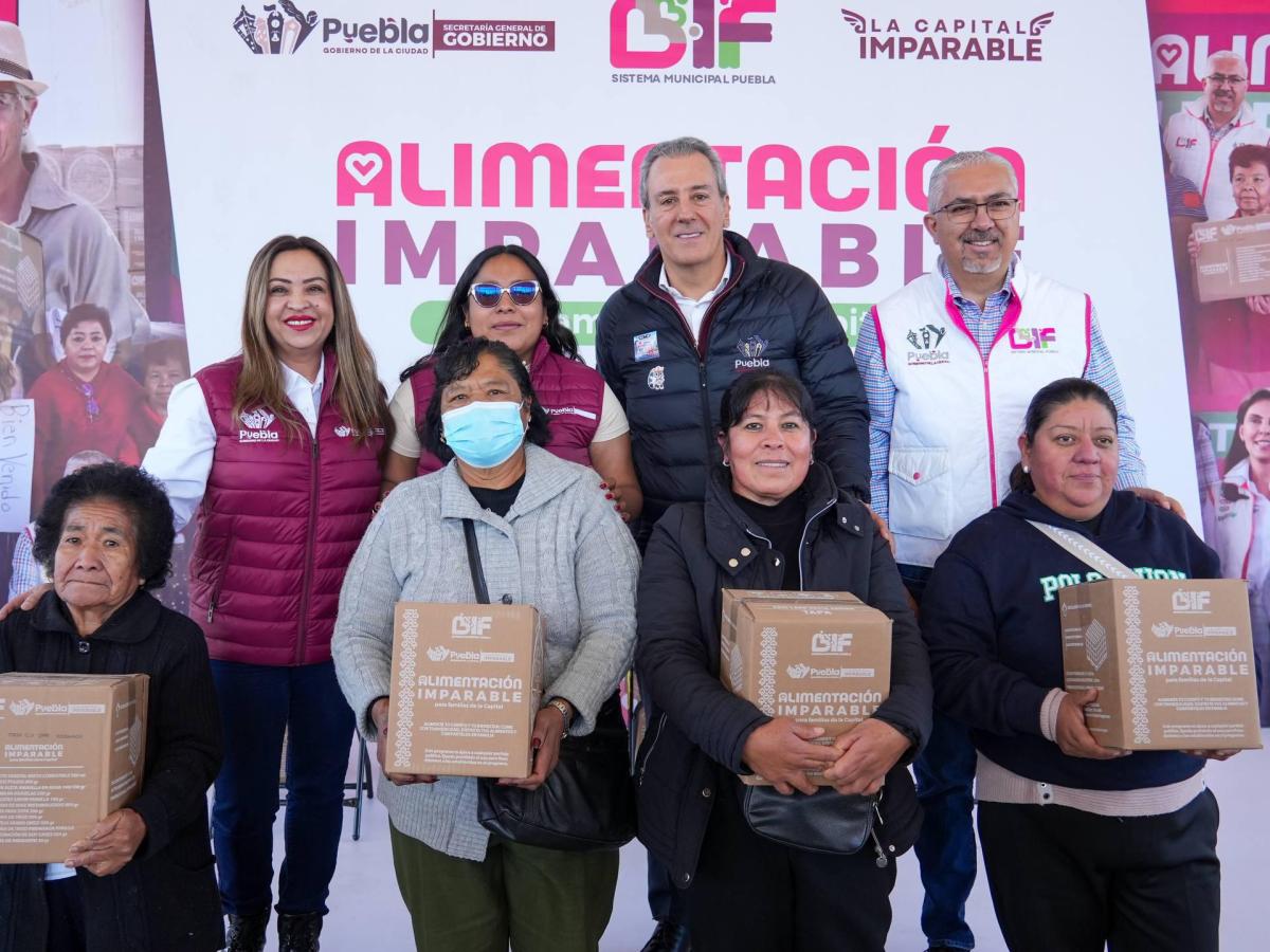 PEPE CHEDRAUI ENTREGA 600 DESPENSAS A FAMILIAS&nbsp;POBLANAS