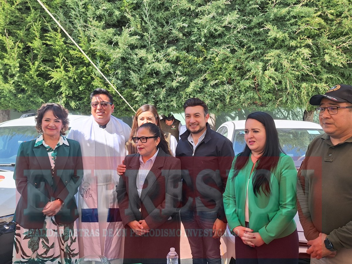 🚑🧵SALVADOR SANTOS CEDILLO FORTALECE EL BIENESTAR SOCIAL CON NUEVA AMBULANCIA, VEHICULOS, REAPERTURA DE CONSULTORIO DENTAL Y APOYO AL&nbsp;AUTOEMPLEO🚑🧵