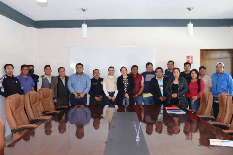 𝗙𝗨𝗡𝗖𝗜𝗢𝗡𝗔𝗥𝗜𝗢𝗦 𝗠𝗨𝗡𝗜𝗖𝗜𝗣𝗔𝗟𝗘𝗦 DE TOTOLAC 𝗦𝗘 𝗖𝗔𝗣𝗔𝗖𝗜𝗧𝗔𝗡 EN MATERIA DE INCENDIOS FORESTALES&nbsp;🔥🚒