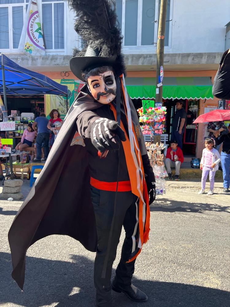 CAMADA FIELES DIFUNTOS HONRA A LOS HUEHUES AUSENTES EN MARCO DEL CARNAVAL&nbsp;TLAXCALA