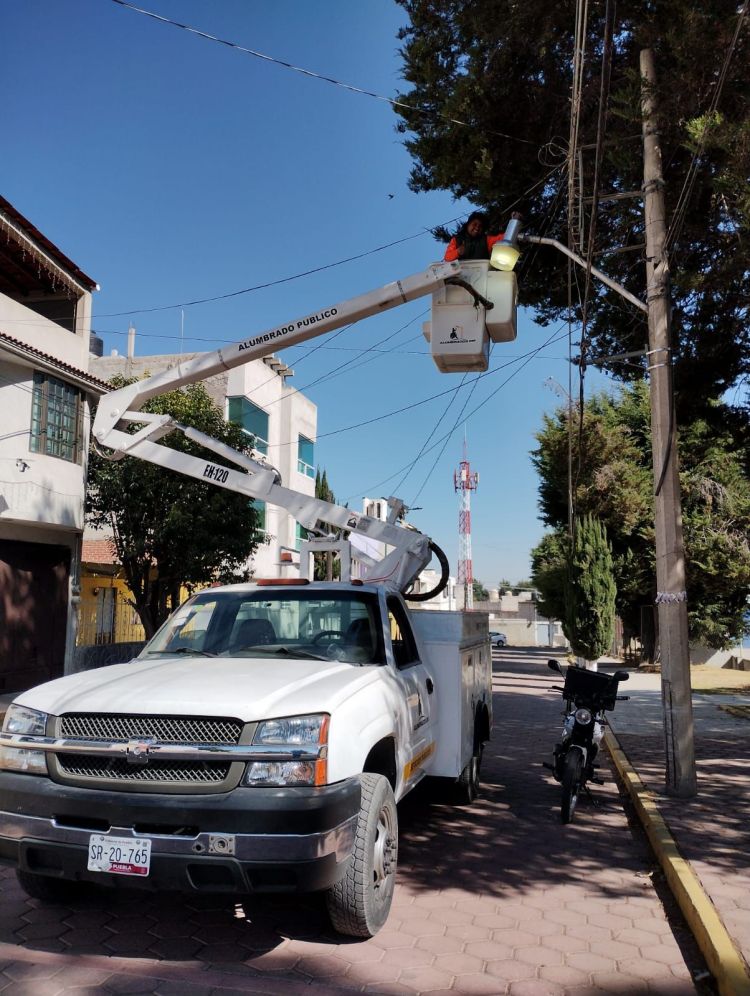 💡BRIGADAS «#HUAMANTLA BRILLA MÁS» FORTALECEN EL ALUMBRADO PÚBLICO EN EL&nbsp;MUNICIPIO💡