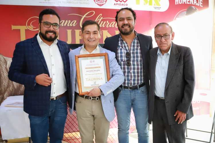 ♉BERNARDO RENTERIA INAUGURA SEMANA CULTURAL TAURINA EN APIZACO&nbsp;♉