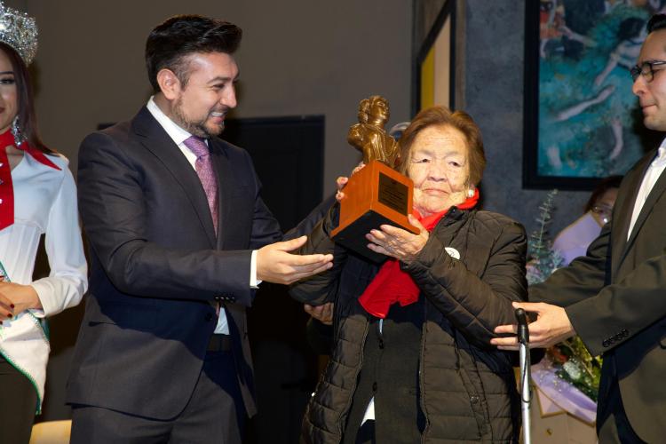 MICAELA RODRÍGUEZ RIVERA “CHATITA” ES RECONOCIDA CON LA PRESEA PAULINA MARAVER&nbsp;2026