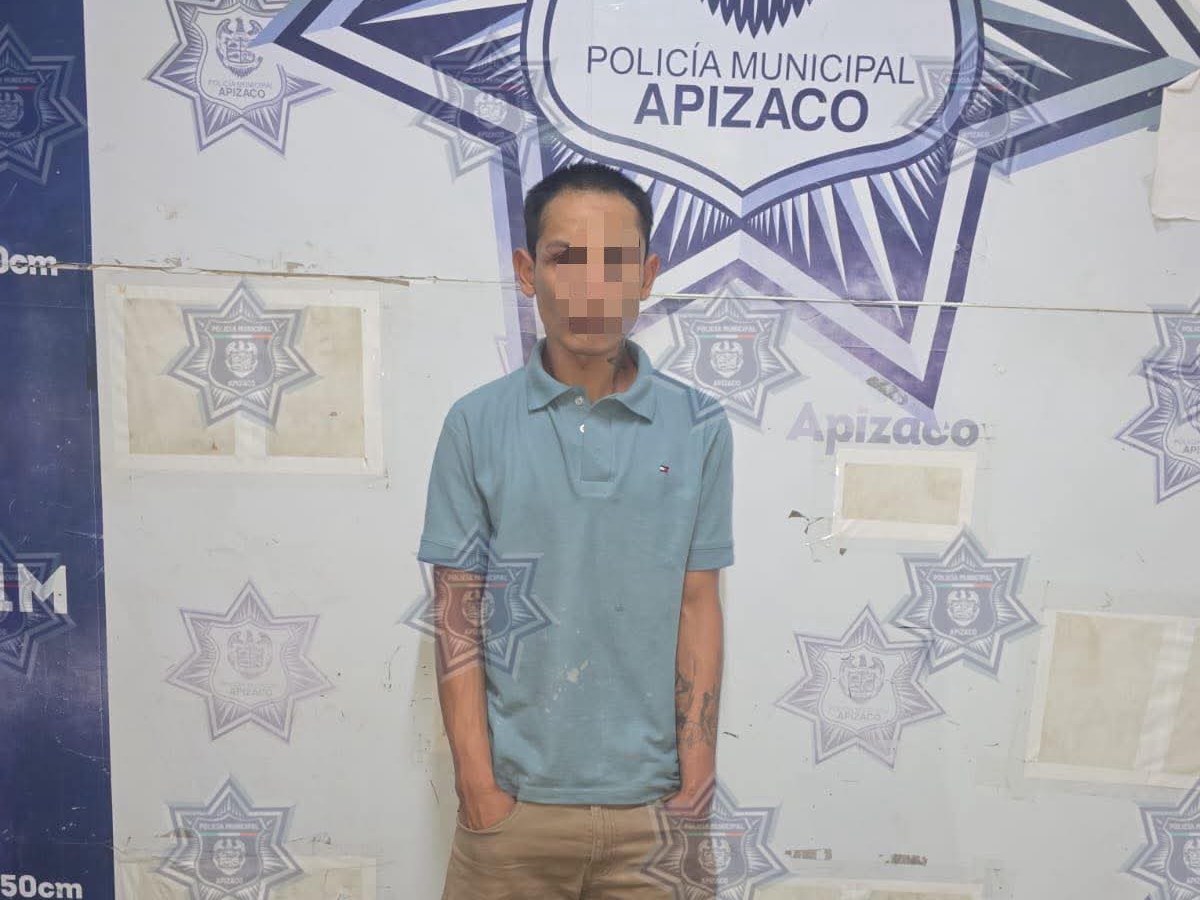 🚨DETIENE POLICÍA DE APIZACO A MASCULINO POR INTENTO DE&nbsp;ROBO.