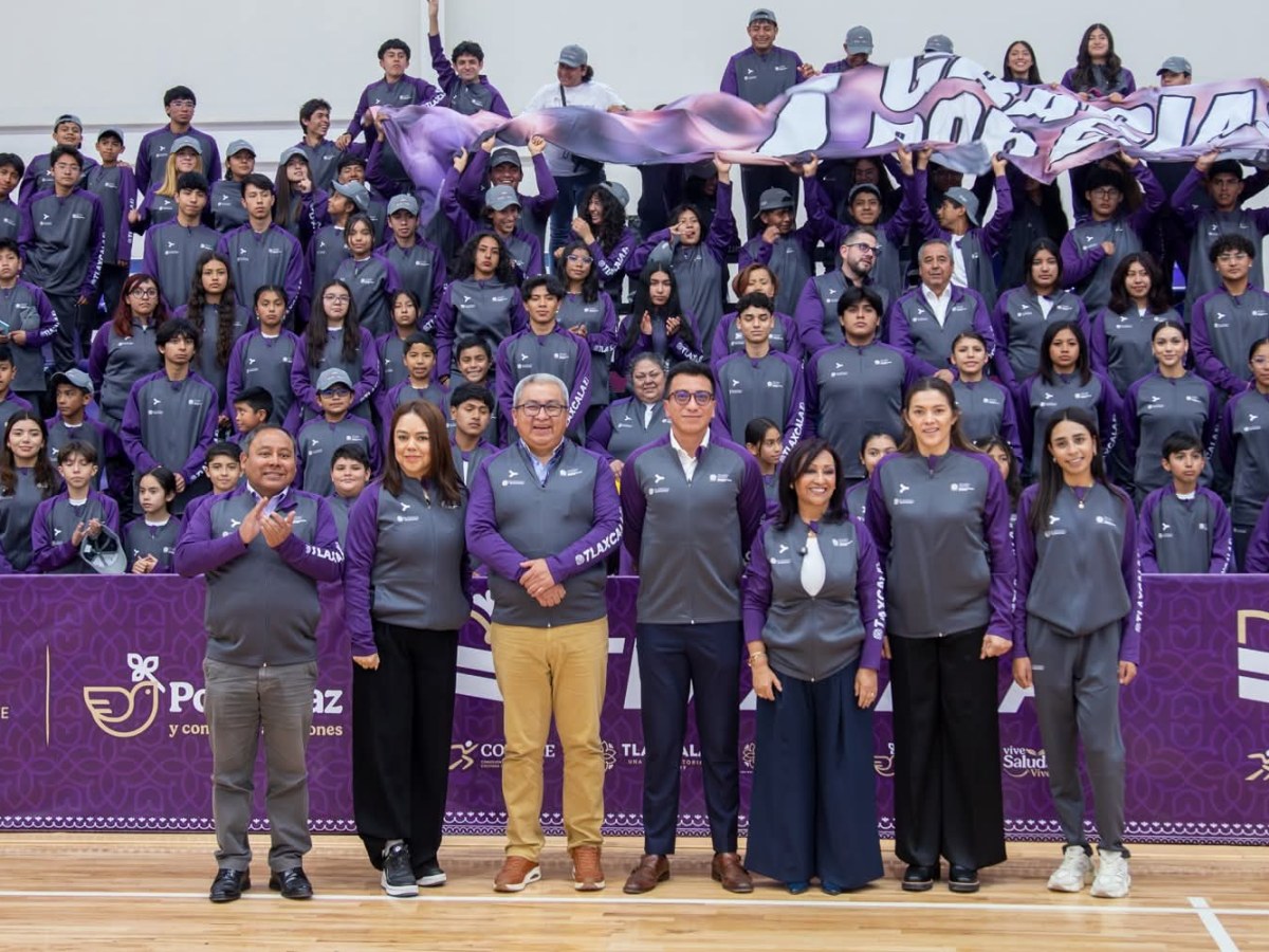 ALCALDE DE APIZACO ABANDERAMIENTO DE SELECCIÓN TLAXCALTECA QUE PARTICIPARÁ EN LA OLIMPIADA DONDE&nbsp;2026