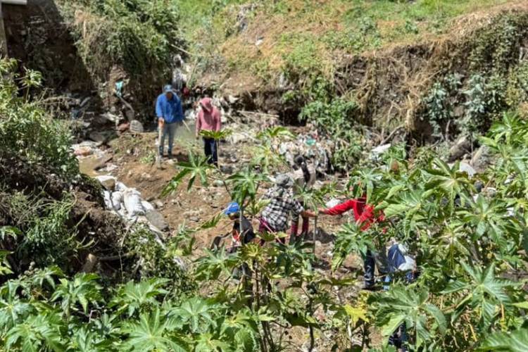 CONTINÚA AYUNTAMIENTO DE TLAXCALA LA ATENCIÓN CON BRIGADAS TRAS AFECTACIONES POR GRANIZADA EN LA&nbsp;CAPITAL