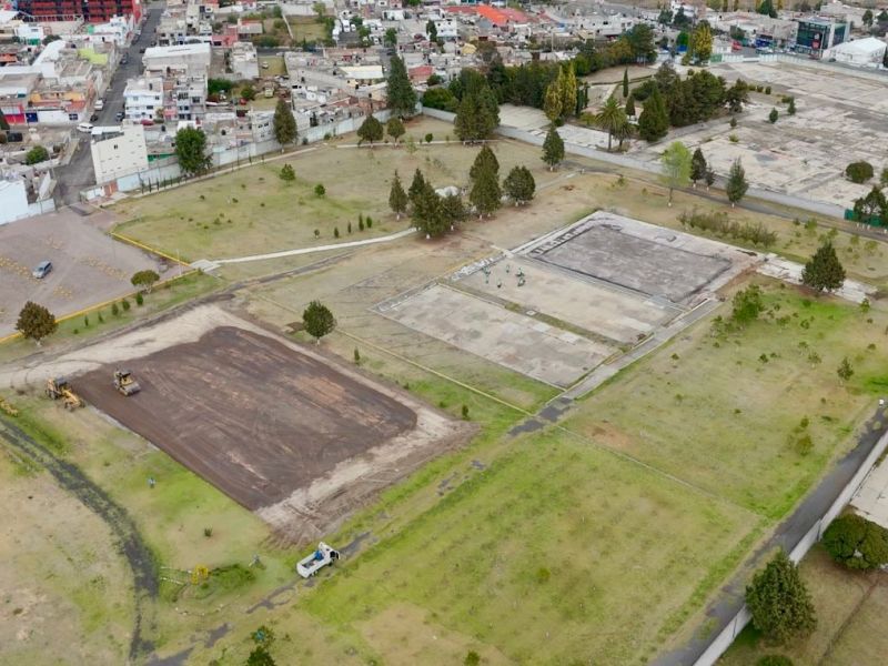 JAVIER RIVERA BONILLA IMPULSA EL DEPORTE EN APIZACO: INICIA CONSTRUCCIÓN DE NUEVAS CANCHAS DE&nbsp;FÚTBOL