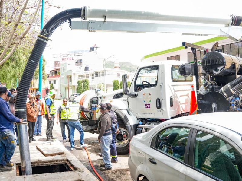 AYUNTAMIENTO DE TLAXCALA REALIZA DESAZOLVE EN COLONIA ADOLFO LÓPEZ&nbsp;MATEOS