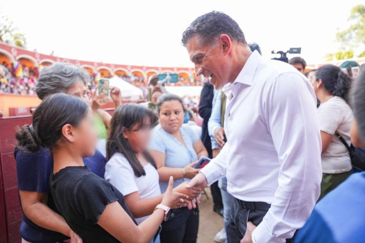 ALFONSO SÁNCHEZ CELEBRA A LA NIÑEZ CON UN MENSAJE DE ESPERANZA Y&nbsp;FUTURO