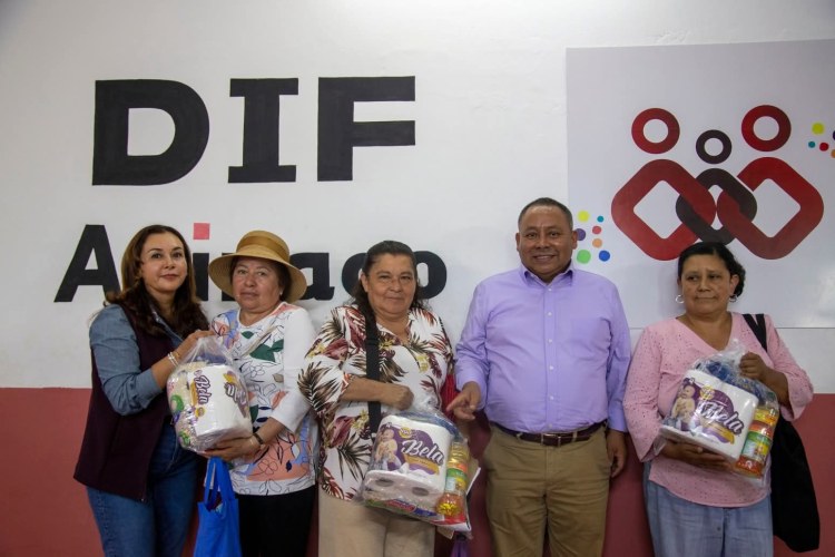 ENTREGA APOYOS DIF DE APIZACO A FAMILIAS QUE MÁS LO&nbsp;NECESITAN