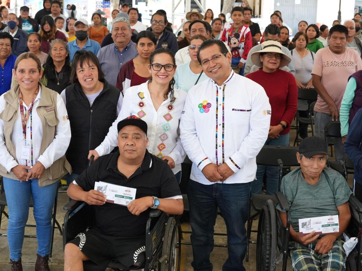 «GOBIERNO DE MÉXICO REALIZA LA ENTREGA DE TARJETAS A PERSONAS CON DISCAPACIDAD EN TLAXCALA”. CARLOS LUNA&nbsp;VÁZQUEZ