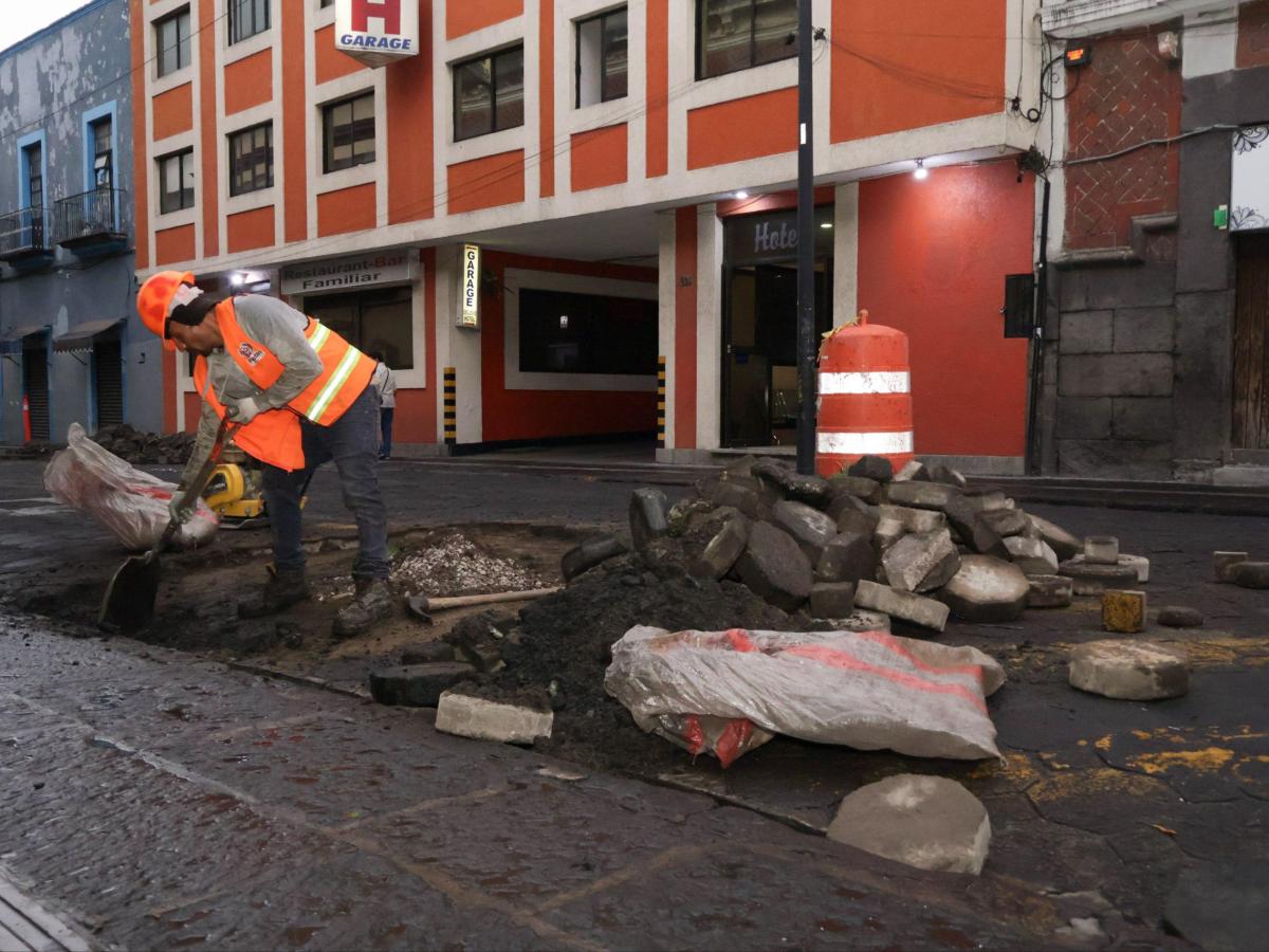 REALIZA GOBIERNO DE PEPE CHEDRAUI TRABAJOS DE BACHEO EN EL CENTRO&nbsp;HISTÓRICO
