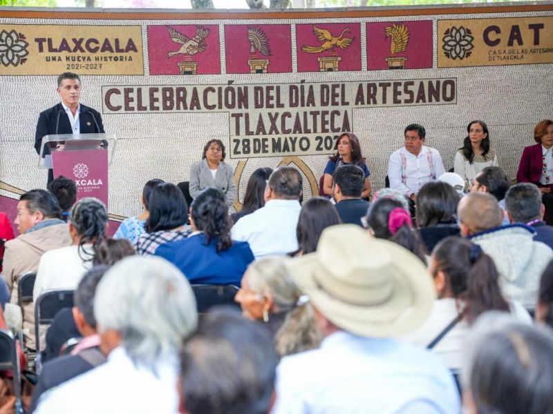 SU TRABAJO PONE EN ALTO A TLAXCALA: ALFONSO SÁNCHEZ GARCÍA EN EL DÍA DEL&nbsp;ARTESANO