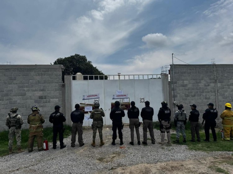 ELEMENTOS DE POLICÍA DE APIZACO PARTICIPAN EN&nbsp;CATEO