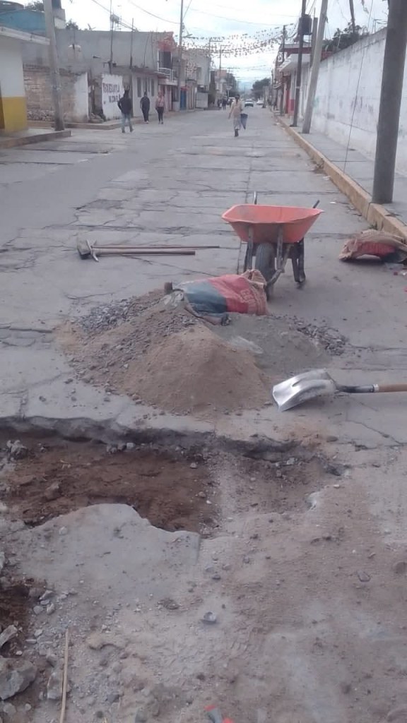 ATENCIÓN AL TRANSITAR POR LA CALLE PERLAS DE ORIENTE EN&nbsp;TEQUEXQUITLA