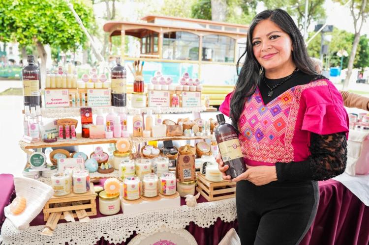 TLAXCALA SE TRANSFORMA GRACIAS A LAS MUJERES: ALFONSO SÁNCHEZ GARCÍA EN EXPO VENTA “MUJERES QUE&nbsp;CONSTRUYEN”