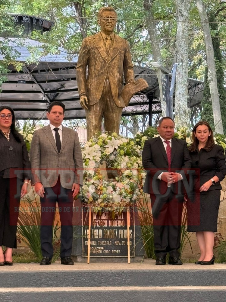 APIZACO CONMEMORA EL LEGADO DE EMILIO SÁNCHEZ PIEDRAS Y ENTREGA PRESEA AL MÉRITO&nbsp;CIUDADANO