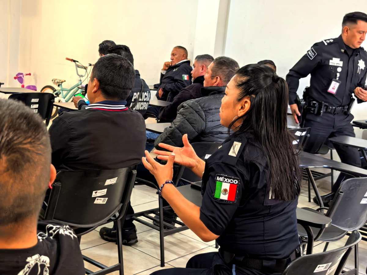 RECIBEN POLICÍAS DE LA CAPITAL CAPACITACIÓN PARA CONSOLIDAR UNA ATENCIÓN CIUDADANA CON TRANSPARENCIA Y&nbsp;PROFESIONALISMO