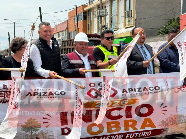 🚧👷ARRANCAN OBRAS DE REHABILITACIÓN EN LA CALLE BARBERÁN Y COLLAR Y EXPLANADA DEL MERCADO 12 DE MAYO EN&nbsp;#APIZACO🚧👷