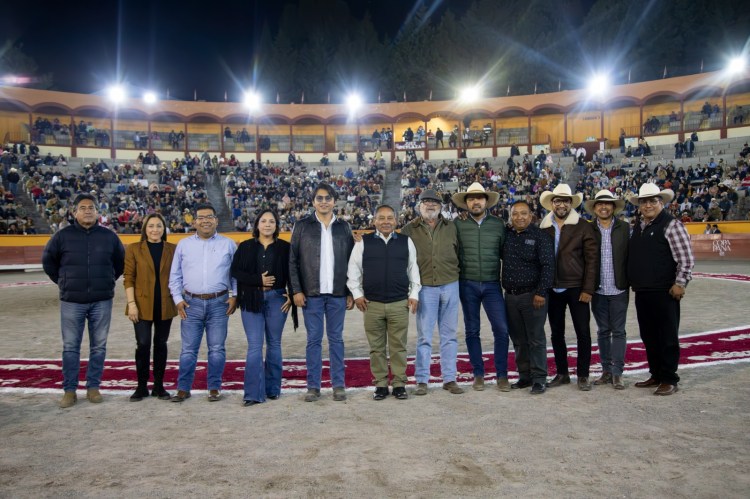 VIVE APIZACO CON ÉXITO LA PRIMERA NOVILLADA DE LA 2.ª EDICIÓN DE LA «COPA&nbsp;PANA»