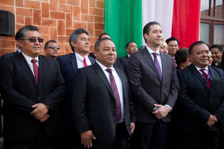 🇲🇽 ¡APIZACO SE VISTE DE PATRIA! JAVIER RIVERA BONILLA ENCABEZA IZAMIENTO DE BANDERA EN HONOR A LA INDEPENDENCIA EN TLAXCALA&nbsp;CAPITAL