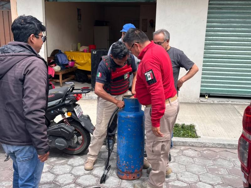 PROTECCIÓN CIVIL DE HUAMANTLA ATIENDE OPORTUNAMENTE FUGA DE GAS EN ESTABLECIMIENTO DE TIERRA Y&nbsp;LIBERTAD