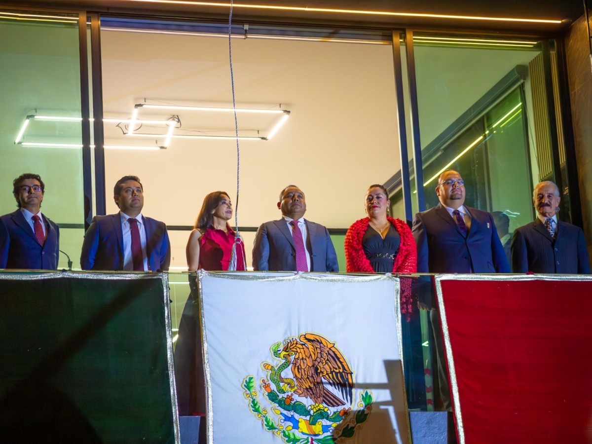 ENCABEZA JAVIER RIVERA BONILLA, CEREMONIA CÍVICA Y FESTEJOS DEL CCXVI ANIVERSARIO DEL GRITO DE INDEPENDENCIA EN&nbsp;#APIZACO🇲🇽
