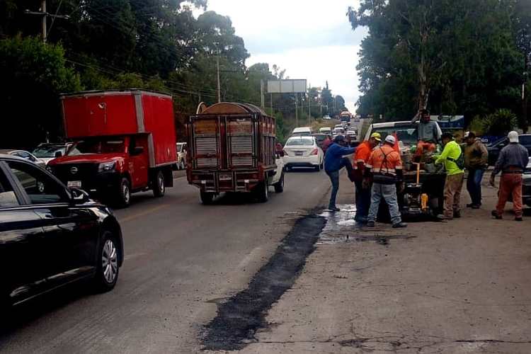 AYUNTAMIENTO DE TLAXCALA REALIZA MEJORAMIENTO DE VIALIDADES EN LAS AVENIDAS UNIVERSIDAD Y POLITÉCNICO&nbsp;NACIONAL