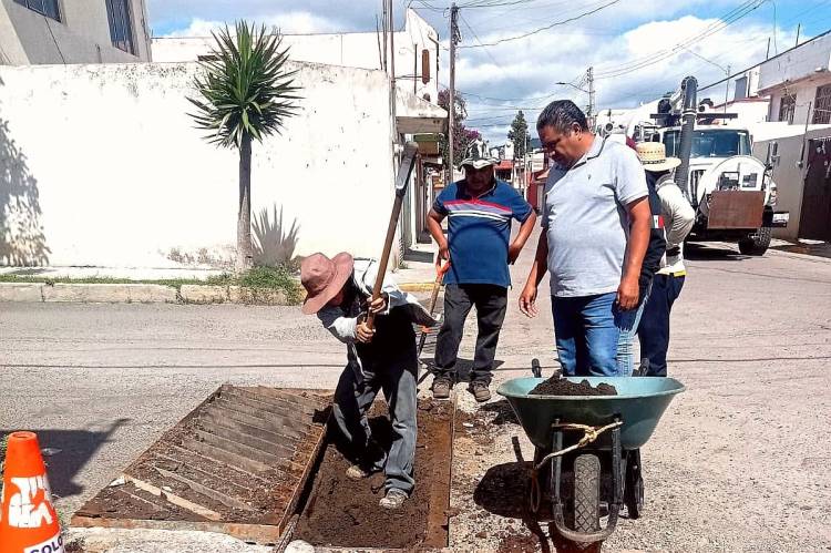 AYUNTAMIENTO DE TLAXCALA DA MANTENIMIENTO A LA INFRAESTRUCTURA PLUVIAL EN LA&nbsp;JOYA