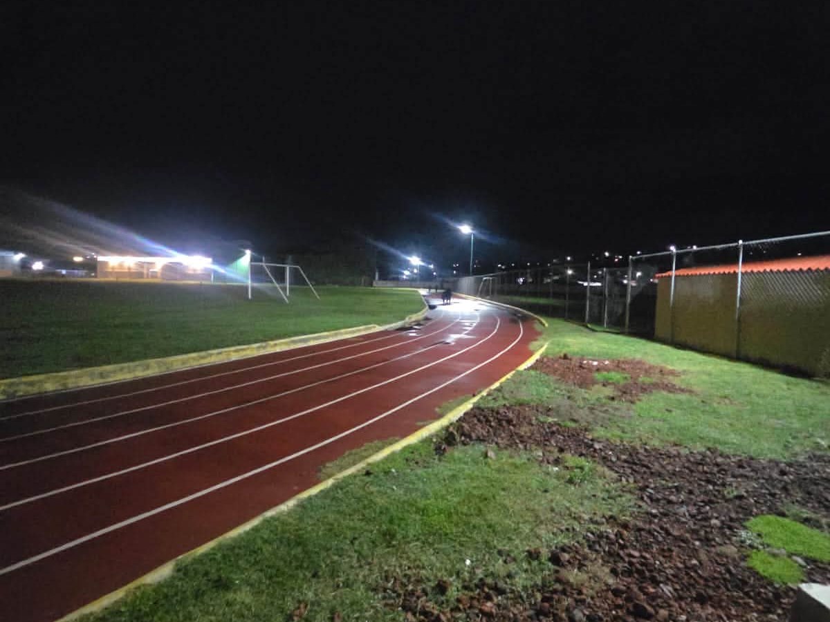 💡 ¡MEJOR ILUMINACIÓN PARA NUESTRA UNIDAD DEPORTIVA!&nbsp;🏟️✨
