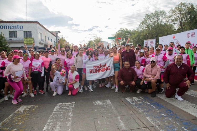 APIZACO SE VISTE DE ROSA! JAVIER RIVERA BONILLA ENCABEZA LA CARRERA “BRILLA ROSA RUN&nbsp;5K”