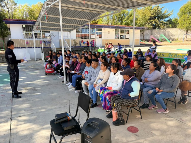 GOBIERNO DE SALVADOR SANTOS FORTALECE LA PREVENCIÓN DEL DELITO Y EL BIENESTAR FAMILIAR DESDE LAS&nbsp;ESCUELAS